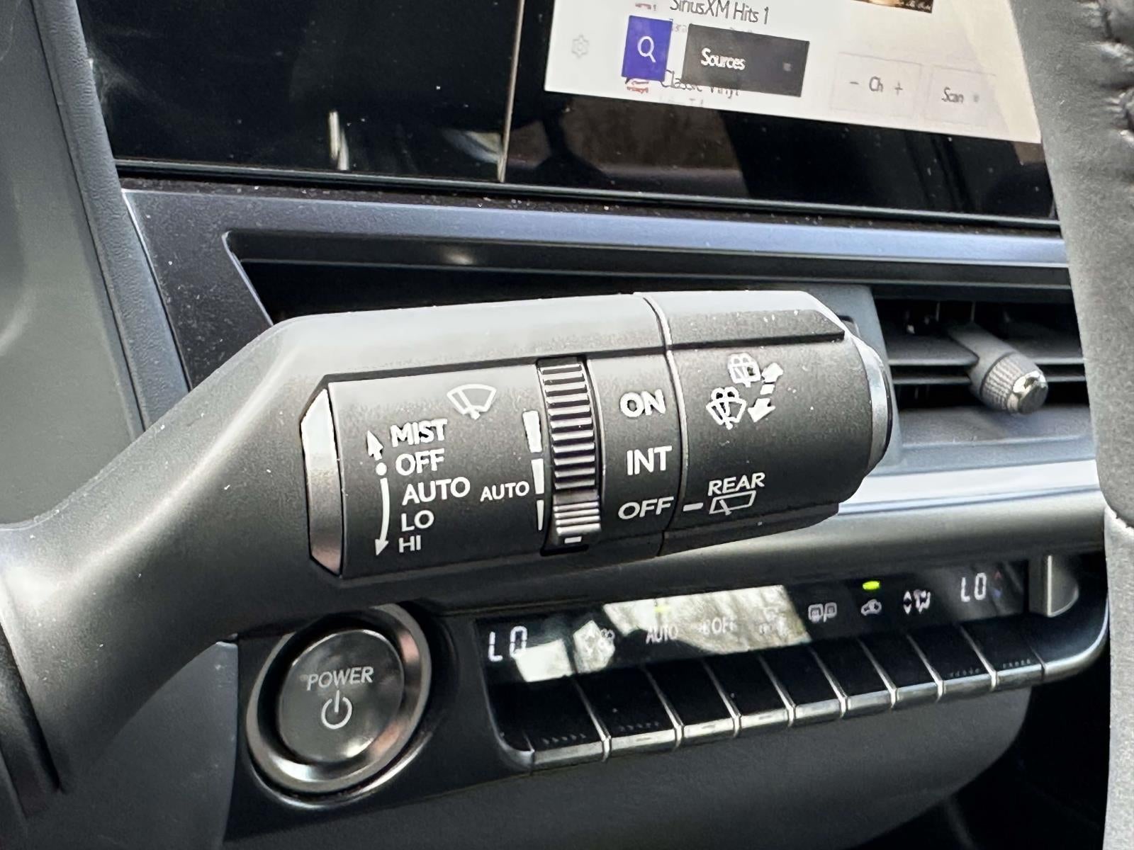 2025 Lexus UX 300h Premium