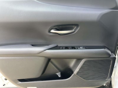 2025 Lexus UX 300h Premium