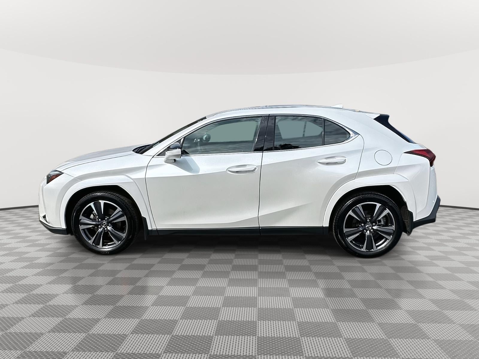 2025 Lexus UX 300h Premium