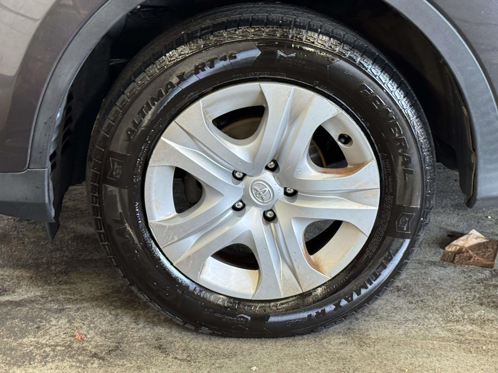 2015 Toyota RAV4 LE