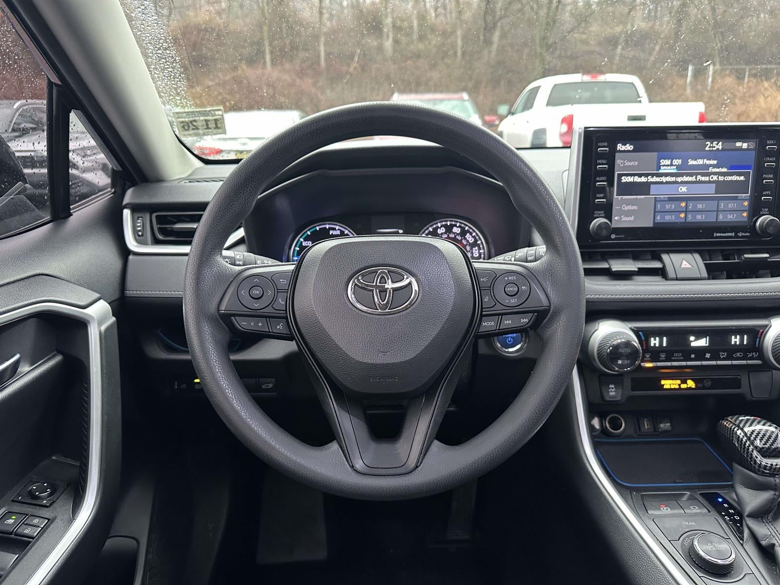 2021 Toyota RAV4 Hybrid XLE