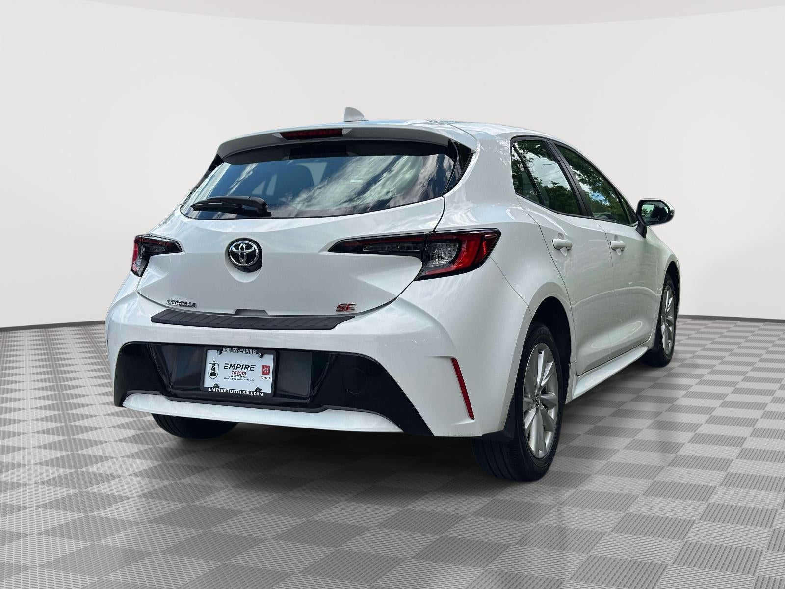2024 Toyota Corolla Hatchback SE
