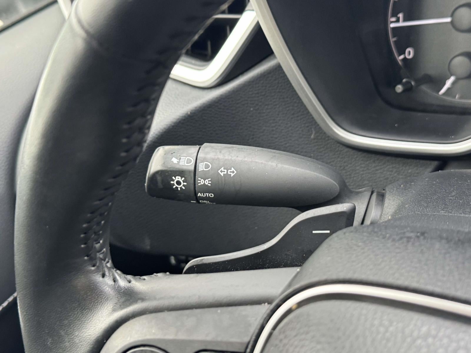 2023 Toyota Corolla Hatchback SE