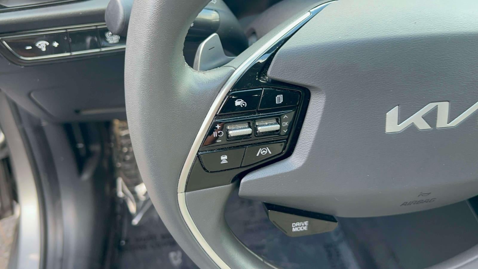 2023 Kia Niro EX Touring