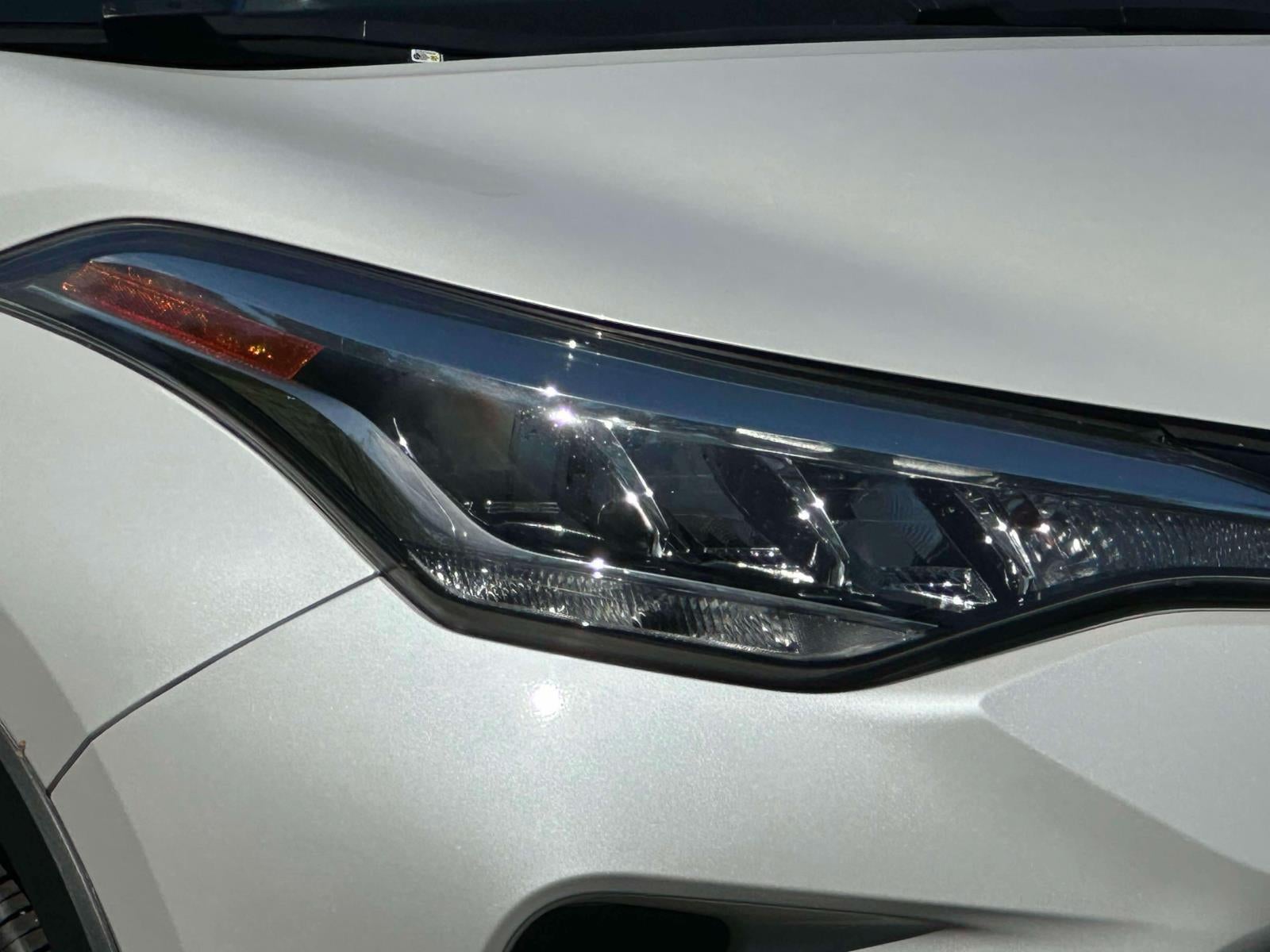 2022 Toyota C-HR XLE