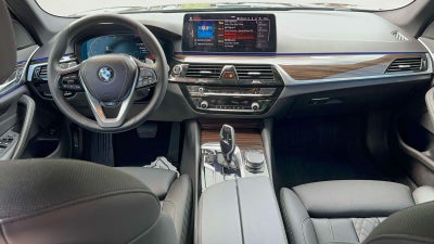 2022 BMW 530 i xDrive