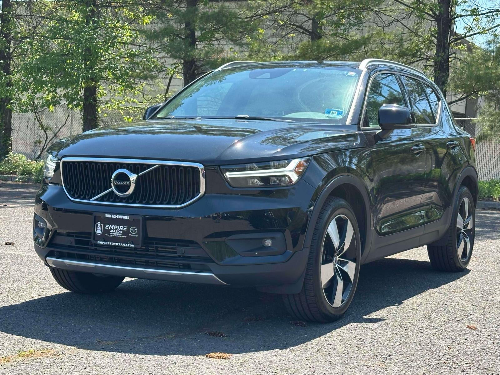 2021 Volvo XC40 T5 Momentum